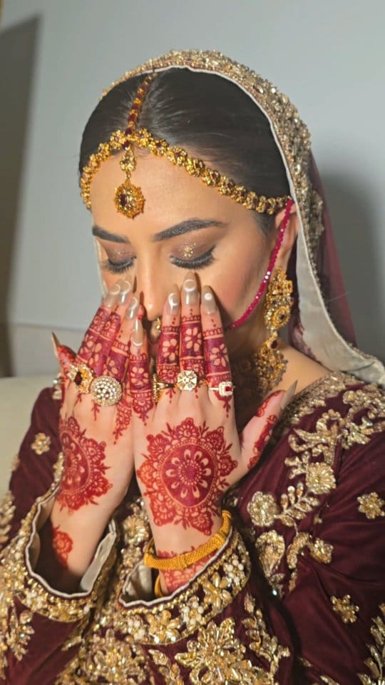 Post 6 by Sana.s.Ahmed on Instagram (video)
