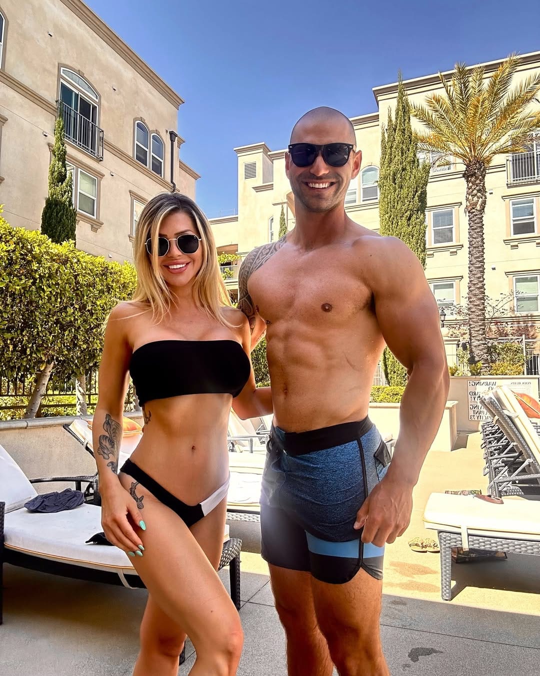 Post 9 by Elle Foxx De Castro on Instagram (image)