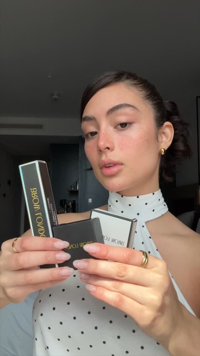 Post 8 by Microblading, Lip fillers, Lip blush, Fat dissolving on Instagram (video)