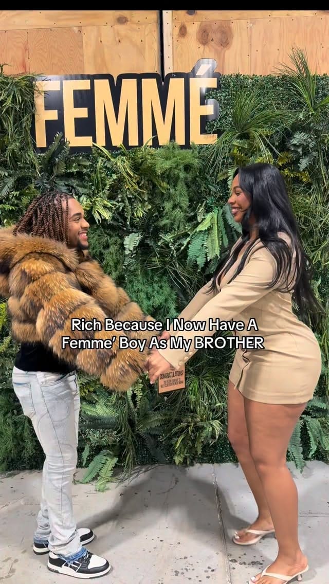 Post 2 by @keebop__ on Instagram (video)