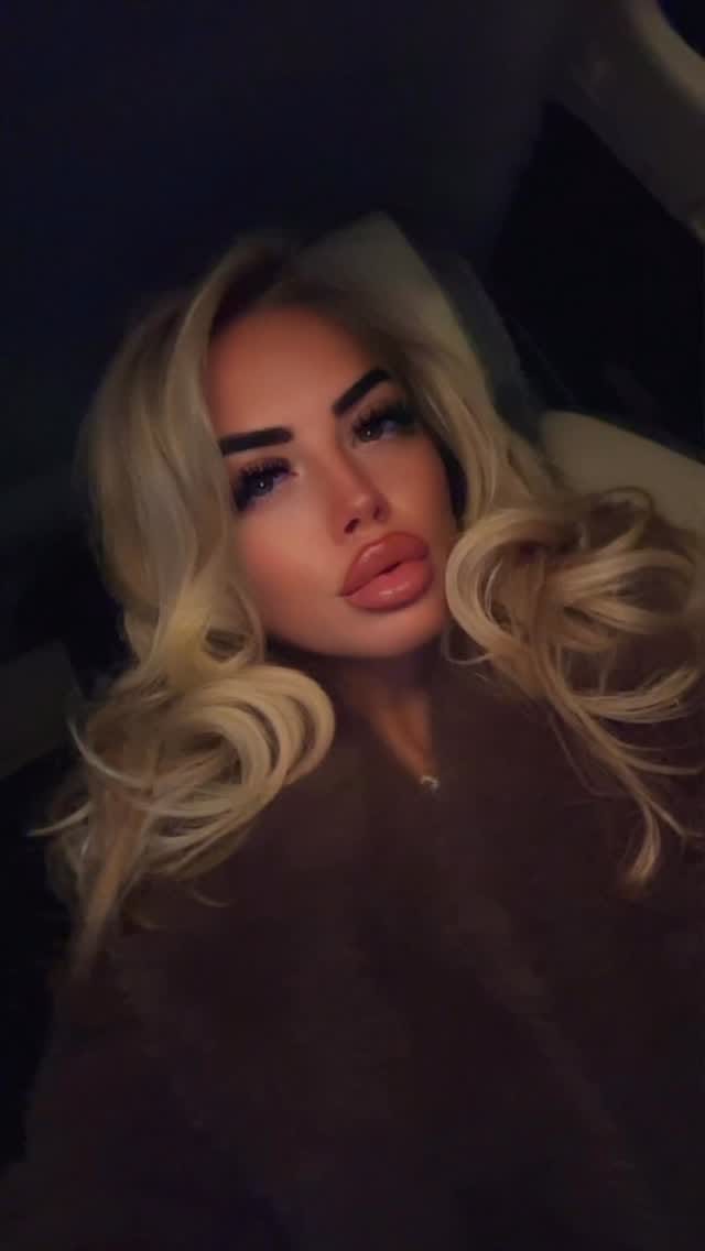 Post 4 by Celebrity Training Academy & Clinic 💉 on Instagram (video)
