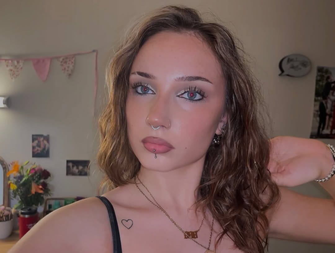 Post 9 by 𝖒𝖆𝖐𝖾𝖚𝖕 𝖇𝖞 𝖆𝖇𝖎 on Instagram (carousel)