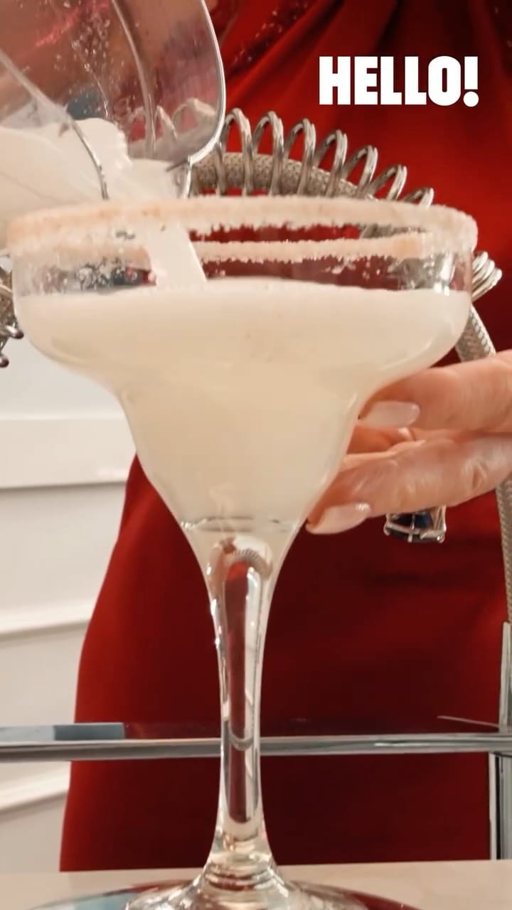 Post 5 by Amanda Caroline Cronin on Instagram (video)