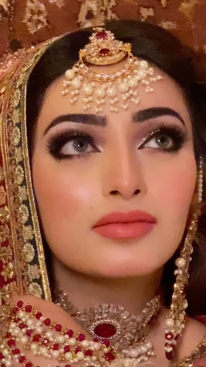 Post 10 by AlizaMehdiBeautyLounge on Instagram (video)