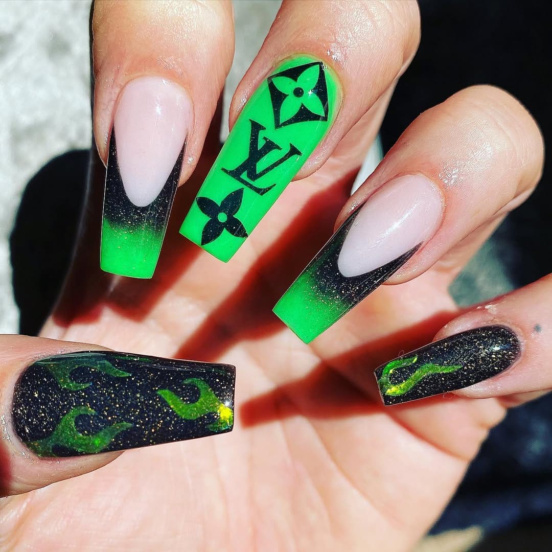 Post 10 by 🖤🪩Nails and tattoos 🪩🖤 on Instagram (image)