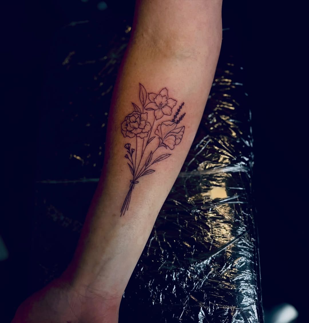 Post 4 by 🖤🪩Nails and tattoos 🪩🖤 on Instagram (image)