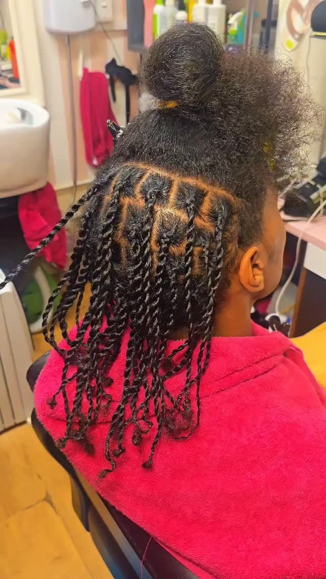 Post 8 by Pamoja hair N beauty salon ltd on Instagram (video)