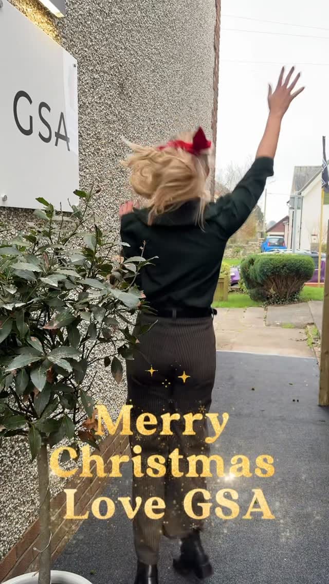 Post 6 by 𝗚𝗼𝘄𝗲𝗿 𝗦𝗸𝗶𝗻 𝗔𝗲𝘀𝘁𝗵𝗲𝘁𝗶𝗰𝘀 on Instagram (video)