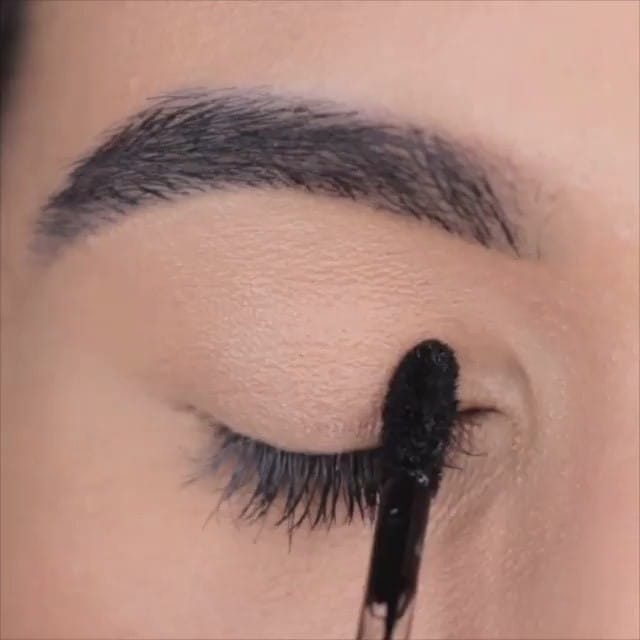 Post 4 by Bonitafy Makeup Tutorials on Instagram (video)