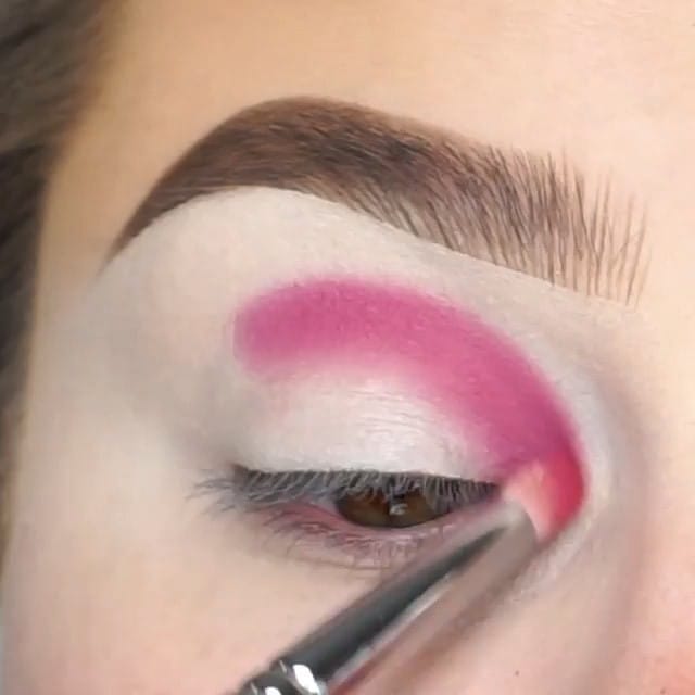 Post 3 by Bonitafy Makeup Tutorials on Instagram (video)