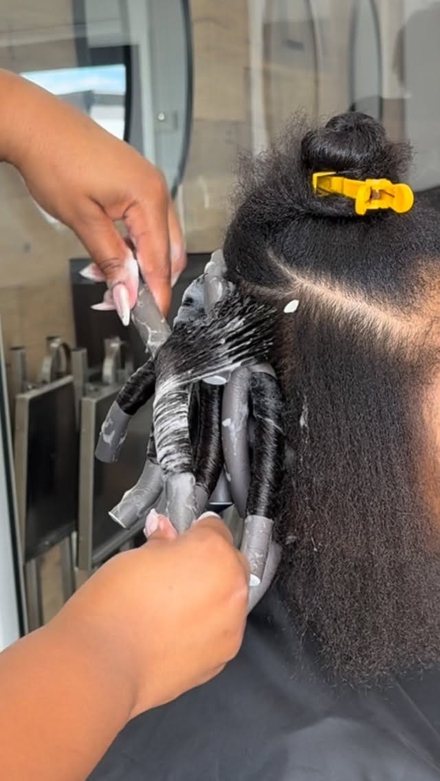 Post 1 by Chelsea, Thee Stylist ✨ on Instagram (video)