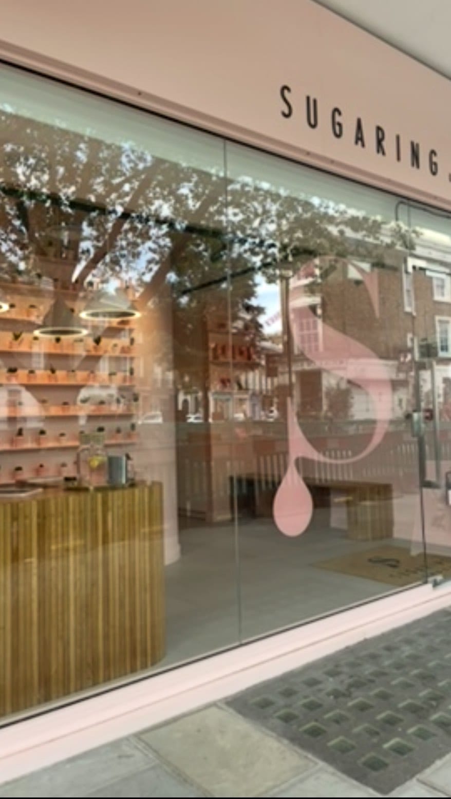 Post 2 by Sugaring London on Instagram (video)