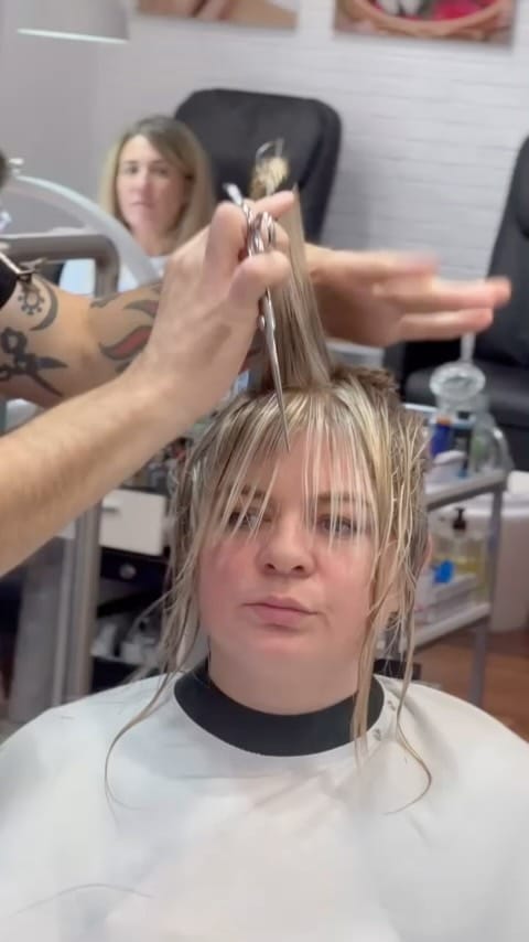 Post 9 by Mauricio Dorneles / HAIRSTYLIST on Instagram (video)