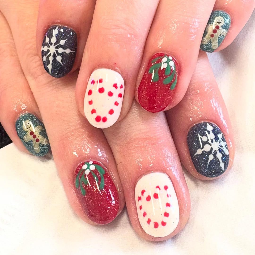 Post 3 by Lia Clarke on Instagram (image)