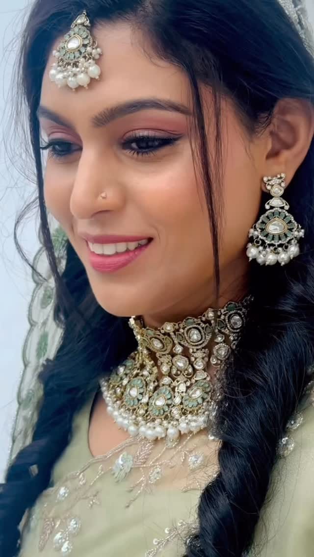 Post 3 by Sajna’s Bridal Makeup Studio ✨ on Instagram (video)