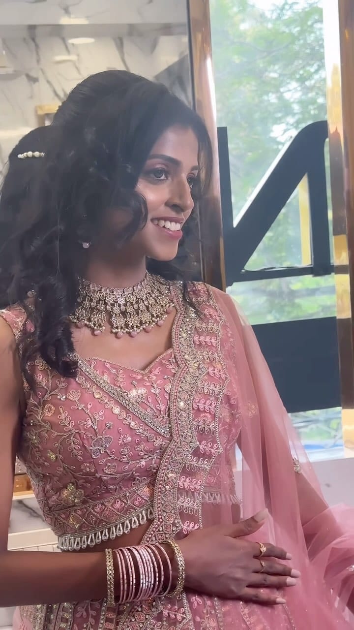 Post 6 by Sajna’s Bridal Makeup Studio ✨ on Instagram (video)