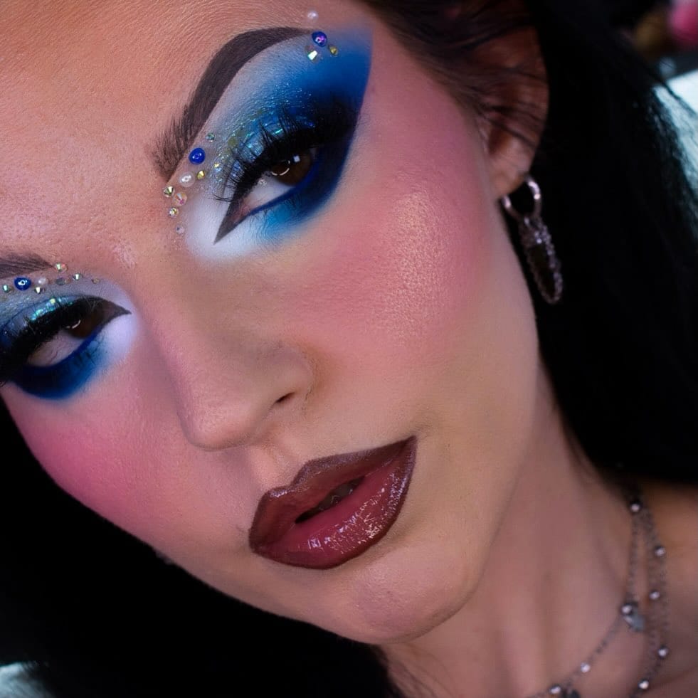 Post 4 by MAKEUP | BEAUTY on Instagram (image)