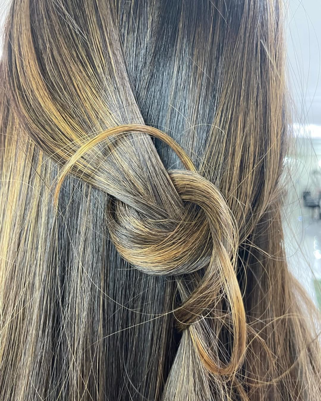 Post 10 by Alessandra Anthas on Instagram (image)