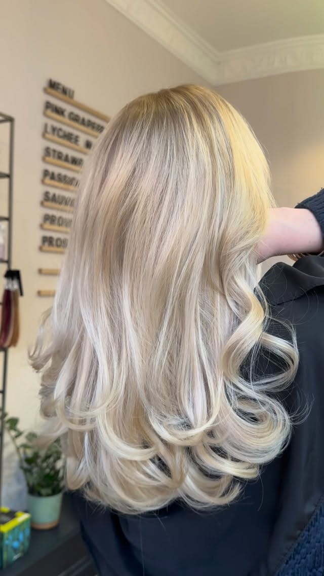 Post 3 by HAIR & BEAUTY SALONS ACROSS ESSEX & SUFFOLK on Instagram (video)