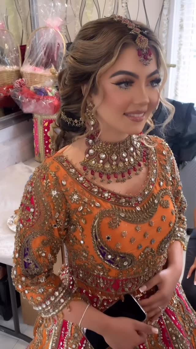 Post 8 by •ANNUM RAFI• on Instagram (video)