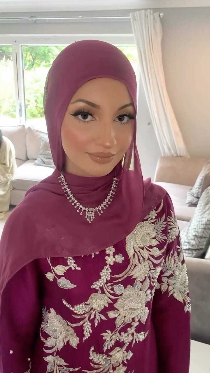 Post 9 by •ANNUM RAFI• on Instagram (video)