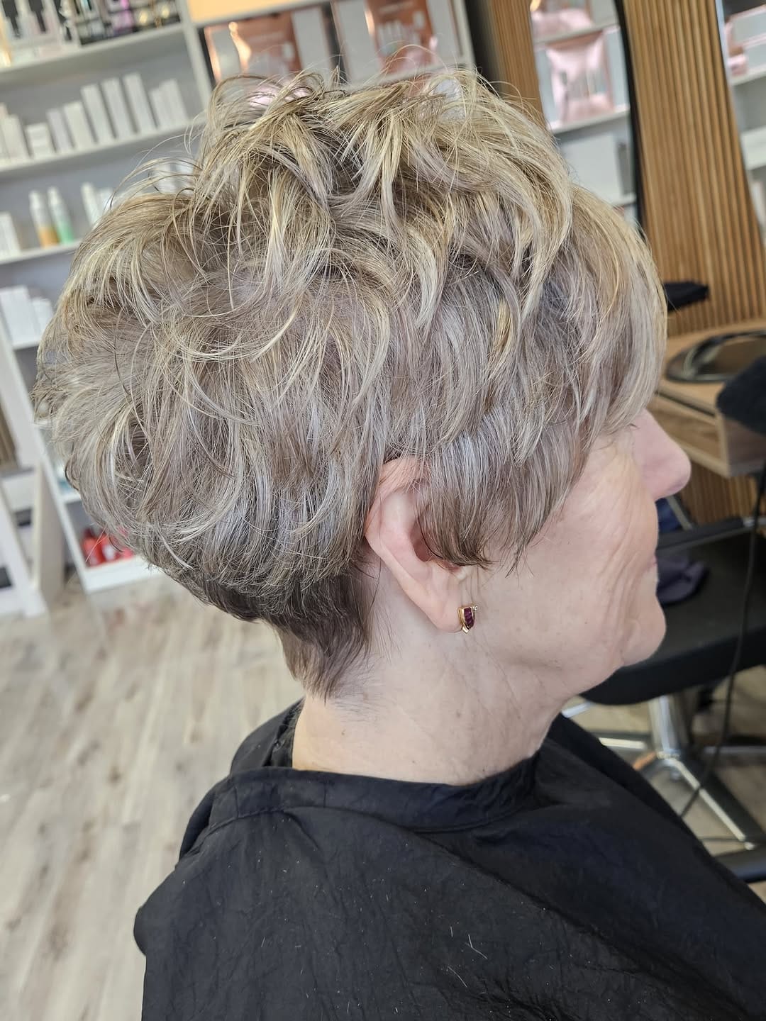 Post 4 by PeloHair&ScalpSpecialist on Instagram (carousel)