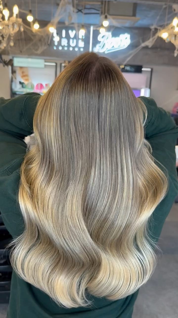 Post 8 by Live True London Salons on Instagram (video)