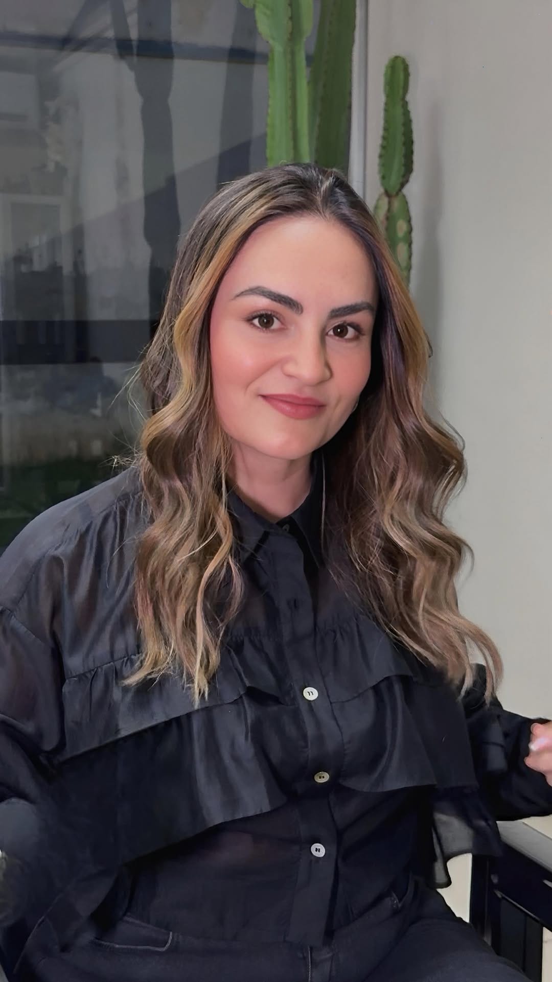 Post 7 by Vivian Araujo on Instagram (video)