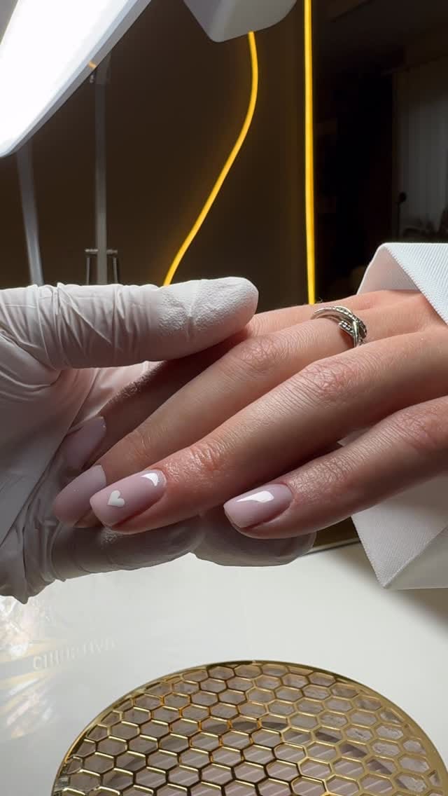 Post 4 by Sylwia Brzeska on Instagram (video)