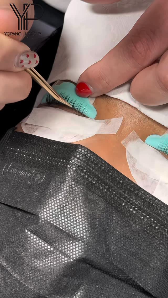 Post 7 by สถาบันสอนศิลปะความงาม Makeup/Lash/Lifting/wax since2011 on Instagram (video)