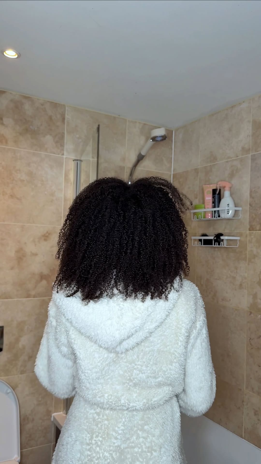 Post 3 by Hannah | Natural Curly Hair on Instagram (video)