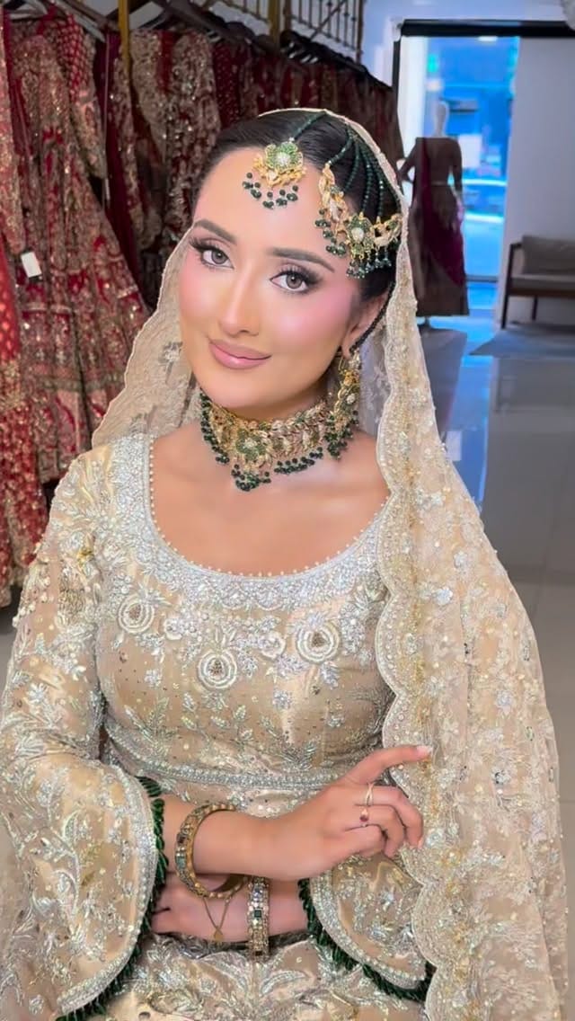 Post 2 by Azbah Ali on Instagram (video)