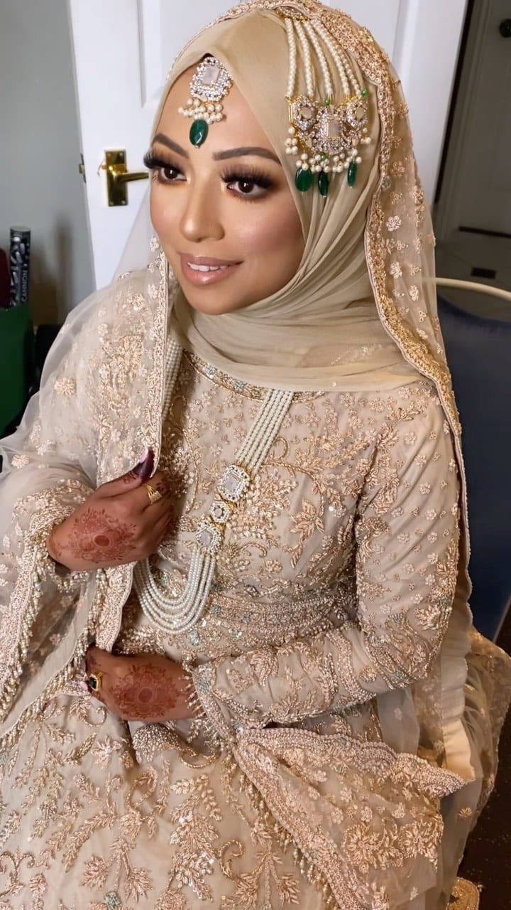 Post 9 by Azbah Ali on Instagram (video)