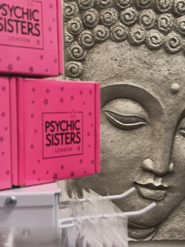 Post 7 by PSYCHIC SISTERS | Crystals | Tarot | Wellnes Brand on Instagram (carousel)