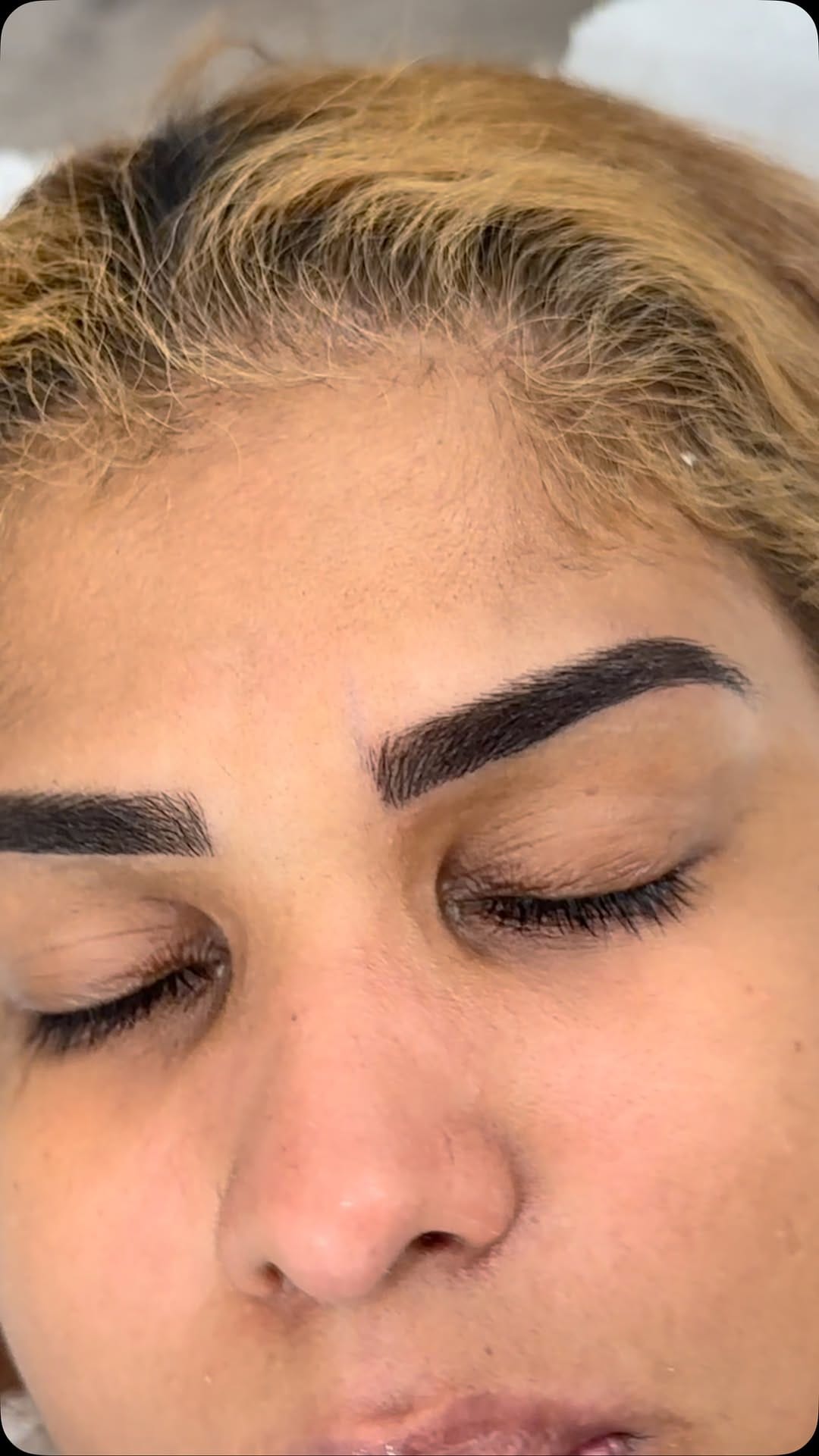Post 4 by Dr Eyebrows on Instagram (video)