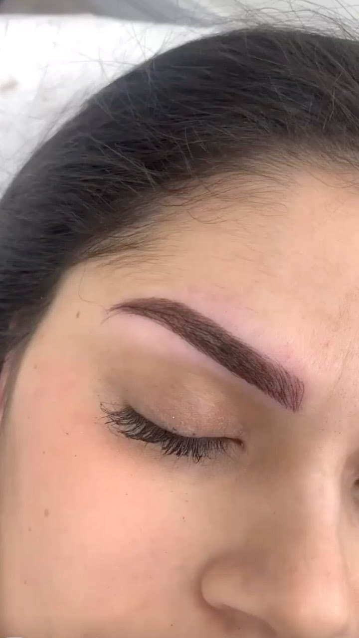 Post 9 by Dr Eyebrows on Instagram (video)