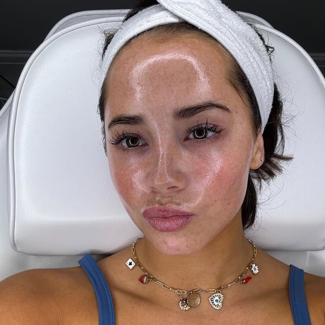 Post 10 by Skincare specialist on Instagram (image)