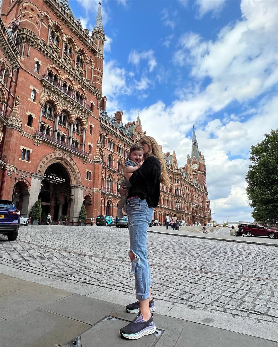Post 9 by Seda Ozen Cagil on Instagram (carousel)