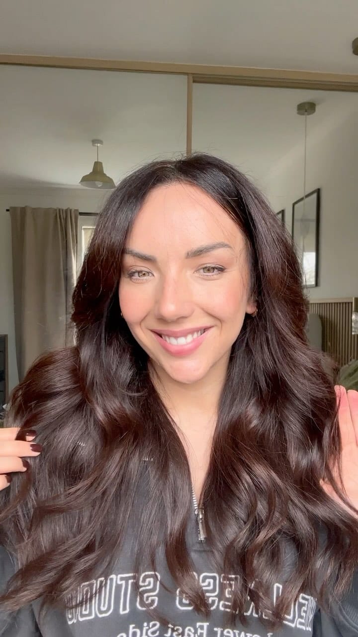 Post 9 by Revlon UK on Instagram (video)