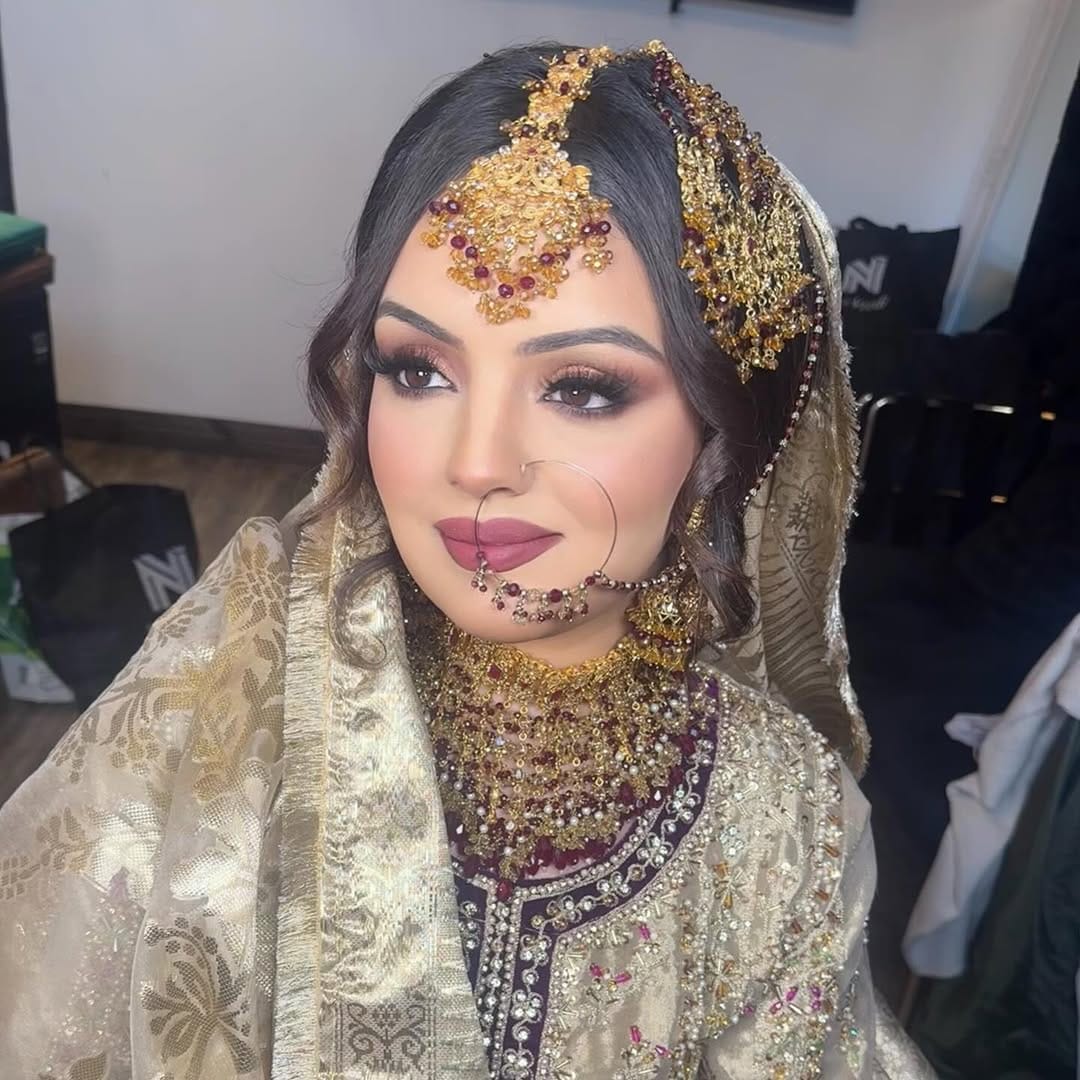 Post 8 by Aisha I Mua on Instagram (image)