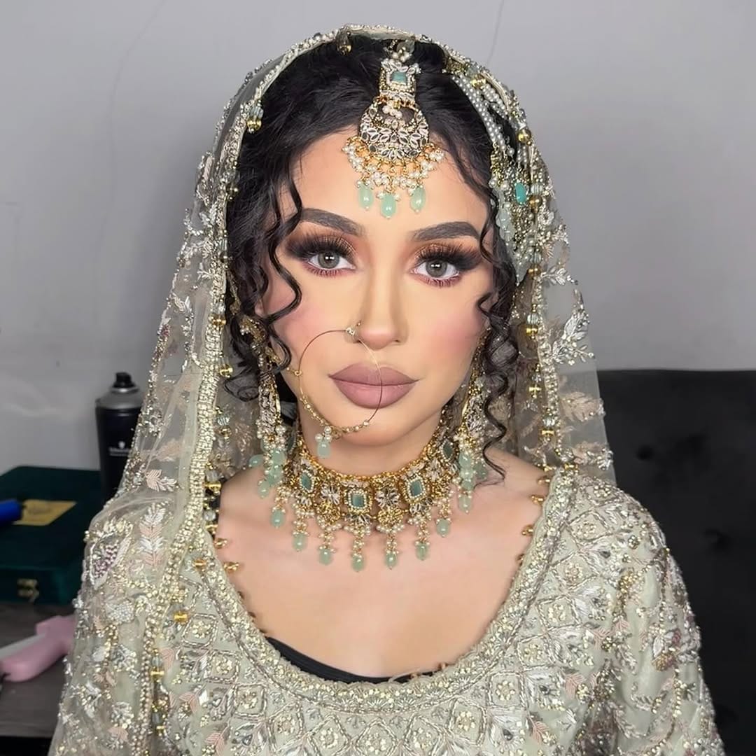 Post 6 by Aisha I Mua on Instagram (image)