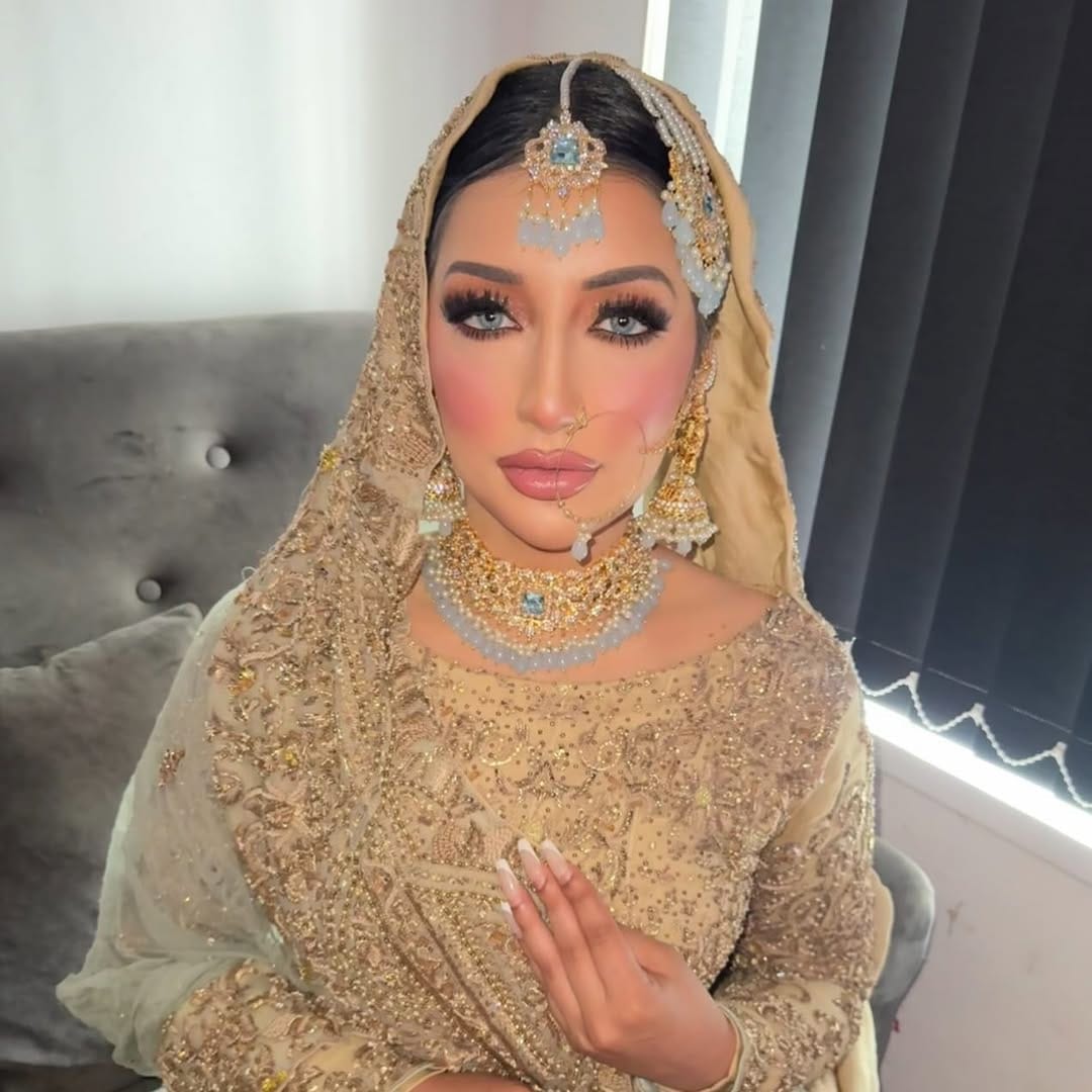 Post 7 by Aisha I Mua on Instagram (image)