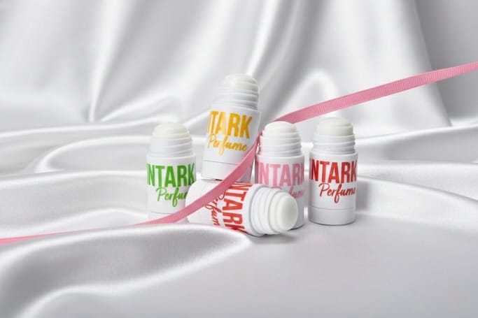 Post 4 by tintarkcosmetics on Instagram (carousel)