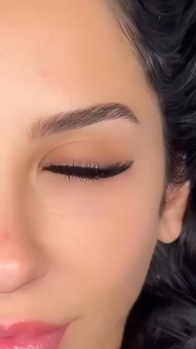 Post 5 by OC Lash Artist | Lash Fox on Instagram (video)