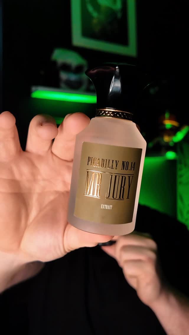 Post 10 by JurysFragrance | Fragrance Reviews & Content! on Instagram (video)