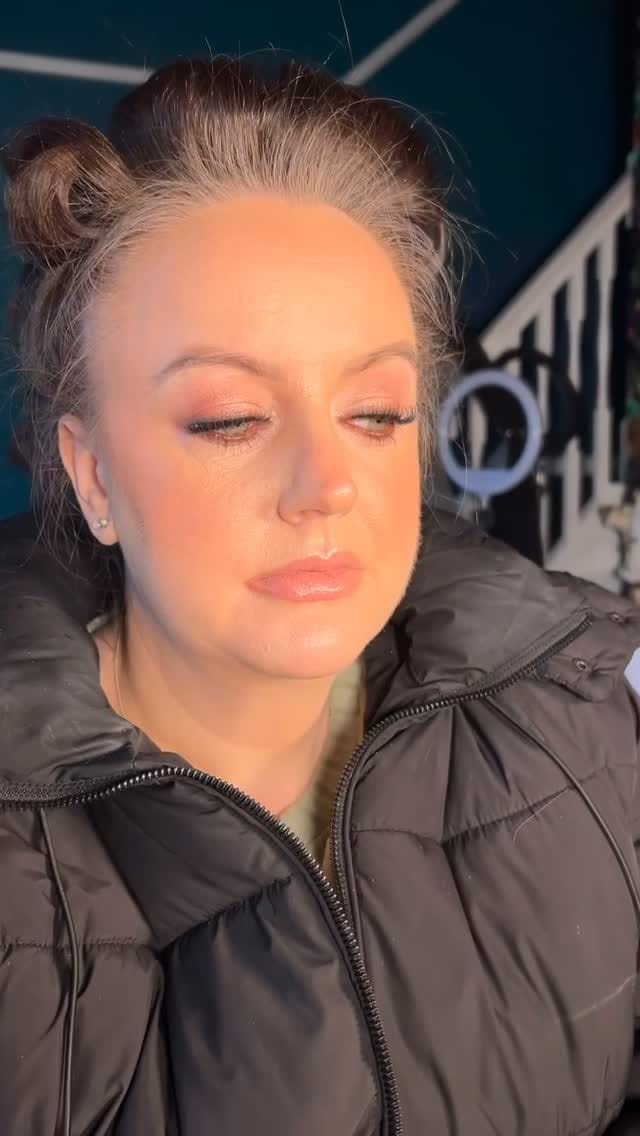 Post 2 by LIVERPOOL MAKEUP ARTIST on Instagram (video)