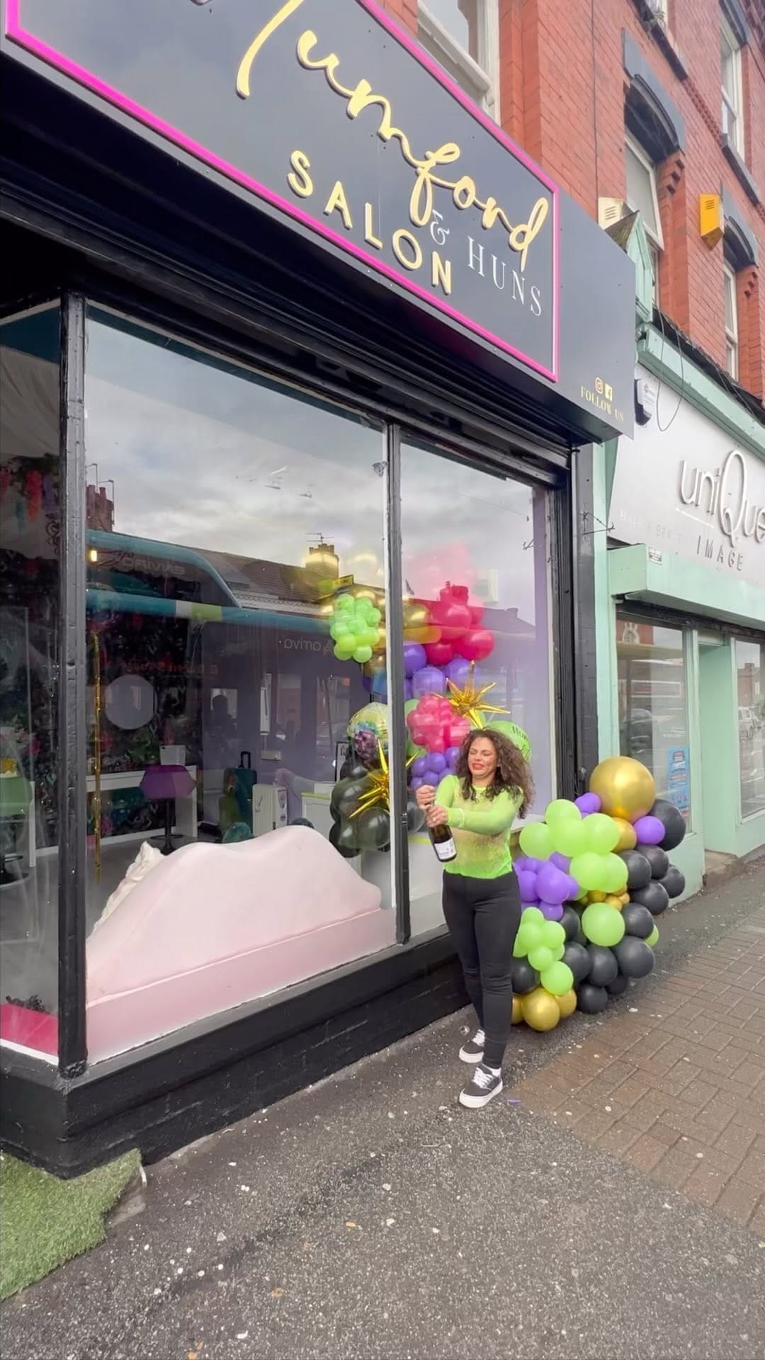 Post 8 by LIVERPOOL MAKEUP ARTIST on Instagram (video)