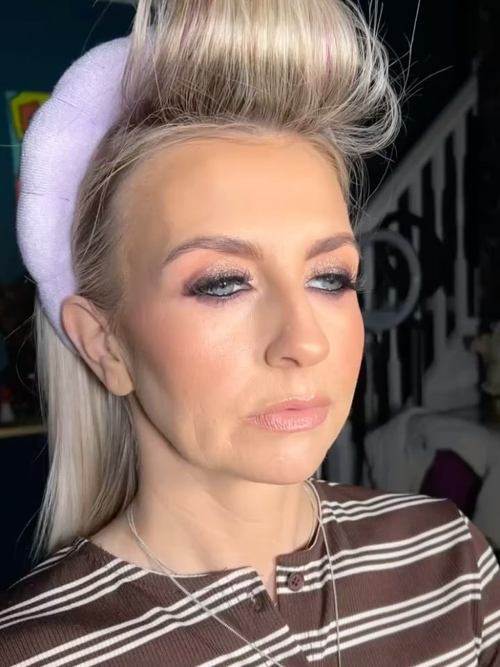 Post 6 by LIVERPOOL MAKEUP ARTIST on Instagram (carousel)