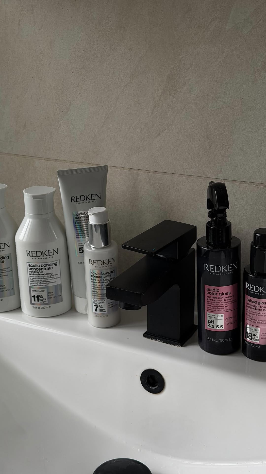 Post 1 by London Beauty content creator on Instagram (video)