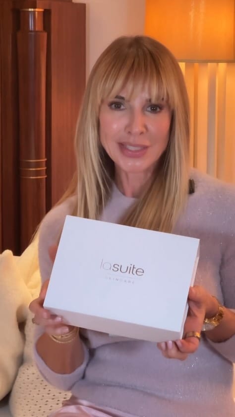 Post 6 by La Suite Skincare on Instagram (video)